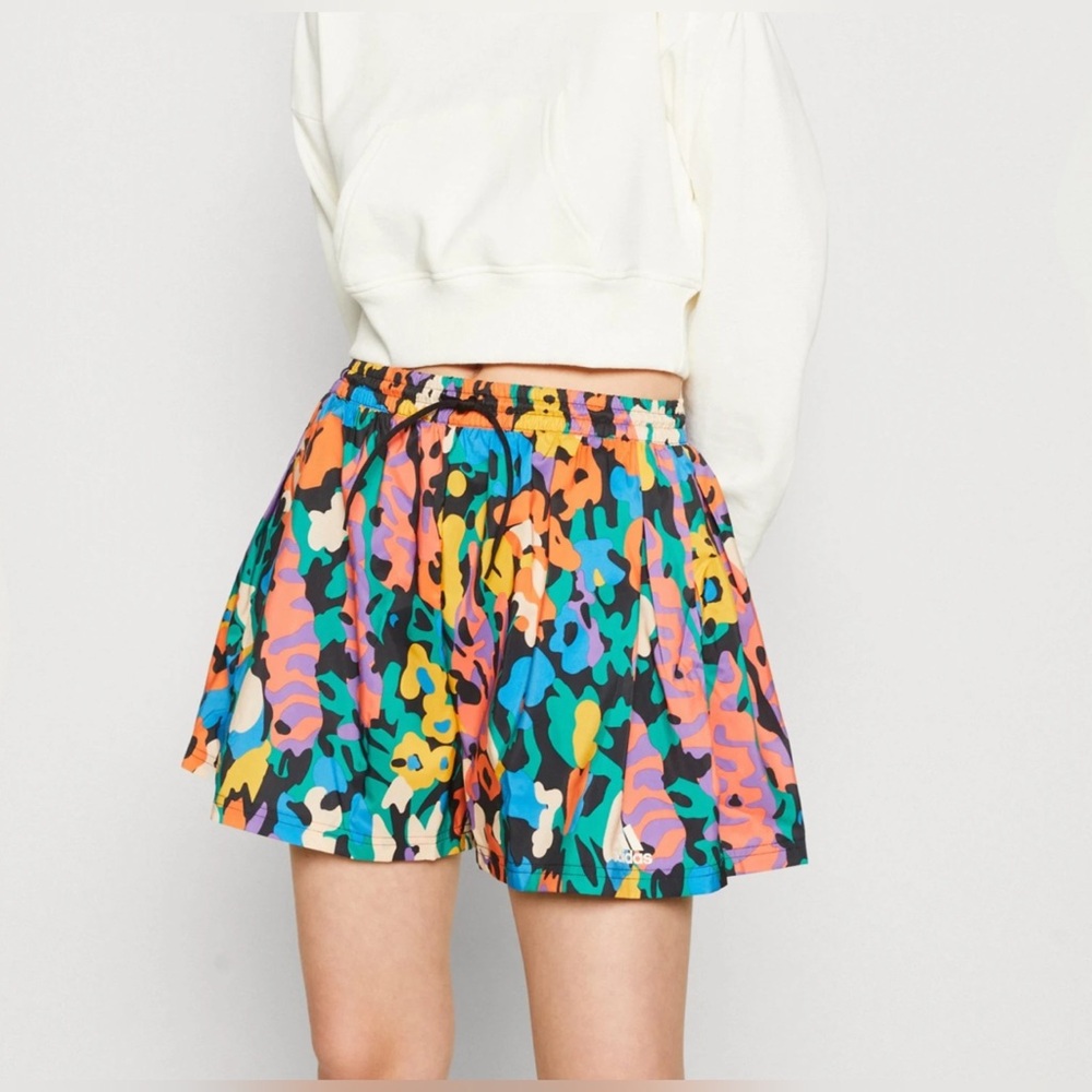 Adidas Sportswear Shorts – Graphic Retro Print - S